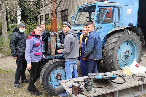 mtz 80