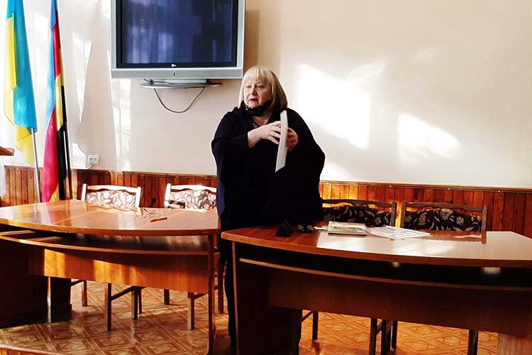 rada kuratoriv 01
